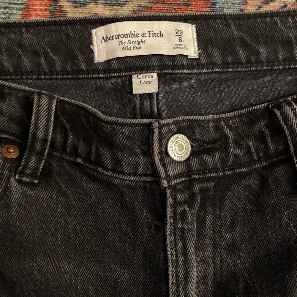 Abercrombie Mid Rise Straight Curve Love 29
